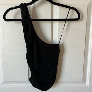 One shoulder top